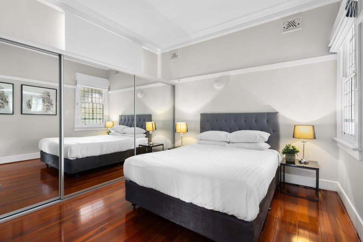 Huge Harbour View Apartment In Historic Home Sydney Ngoại thất bức ảnh